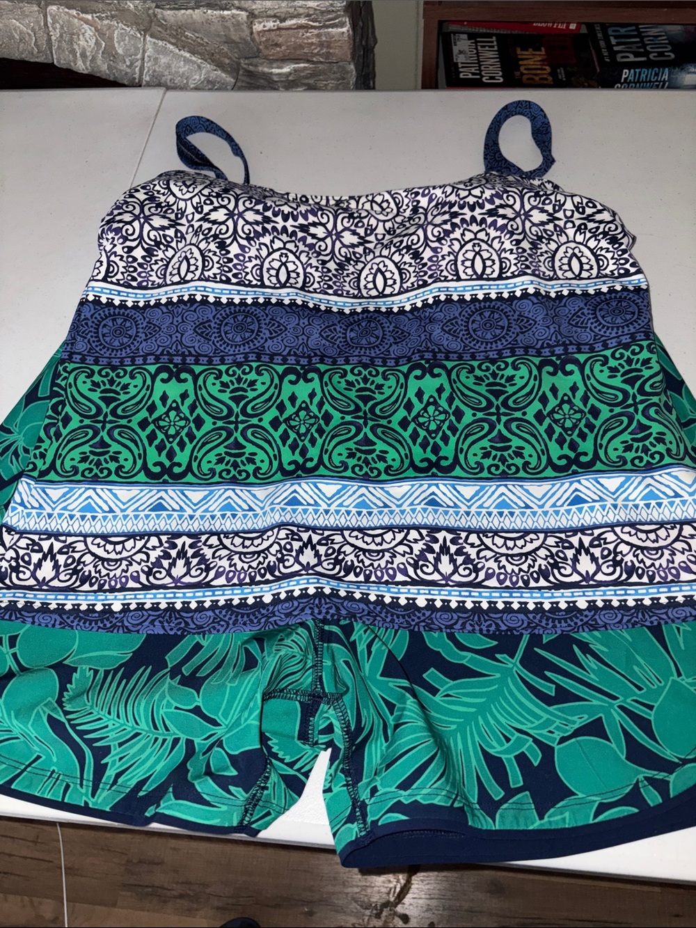 Women’s XL Green & Navy tankini and shorts